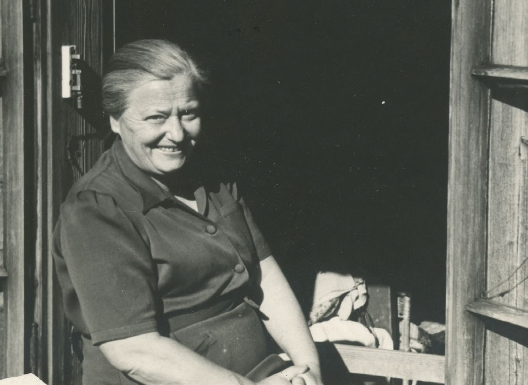 Zofia Krzeptowska 'Kapusia', czarno-białe zdjęcie uśmiechniętej kobiety
