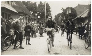 Setna rocznica przejazdu na rowerze przez Augusta Zamoyskiego, na trasie Paryż Zakopane