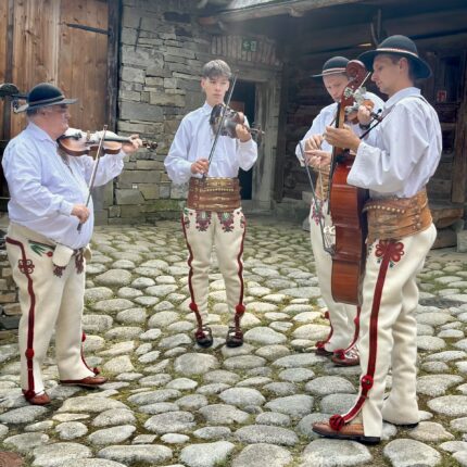 Korkosze na nowo w Czarnej Górze
