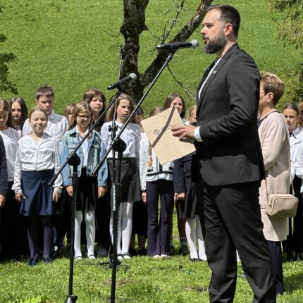 Uroczyste obchody upamiętniające 82. rocznicę rozstrzelania więźniów Palace