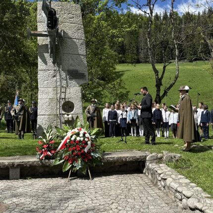 Uroczyste obchody upamiętniające 82. rocznicę rozstrzelania więźniów Palace