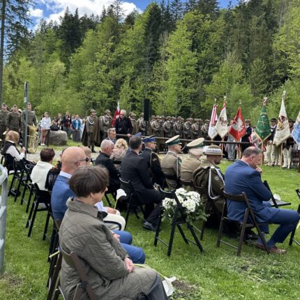 Uroczyste obchody upamiętniające 82. rocznicę rozstrzelania więźniów Palace