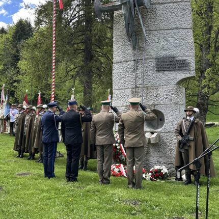 Uroczyste obchody upamiętniające 82. rocznicę rozstrzelania więźniów Palace