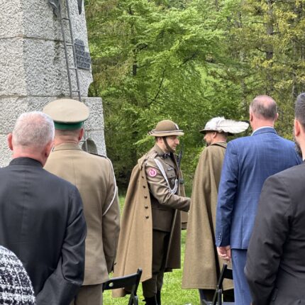 Uroczyste obchody upamiętniające 82. rocznicę rozstrzelania więźniów Palace