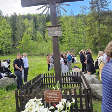 Uroczyste obchody upamiętniające 82. rocznicę rozstrzelania więźniów Palace