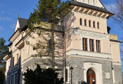 Gmach główny Muzeum Tatrzańskiego czynny w poniedziałek