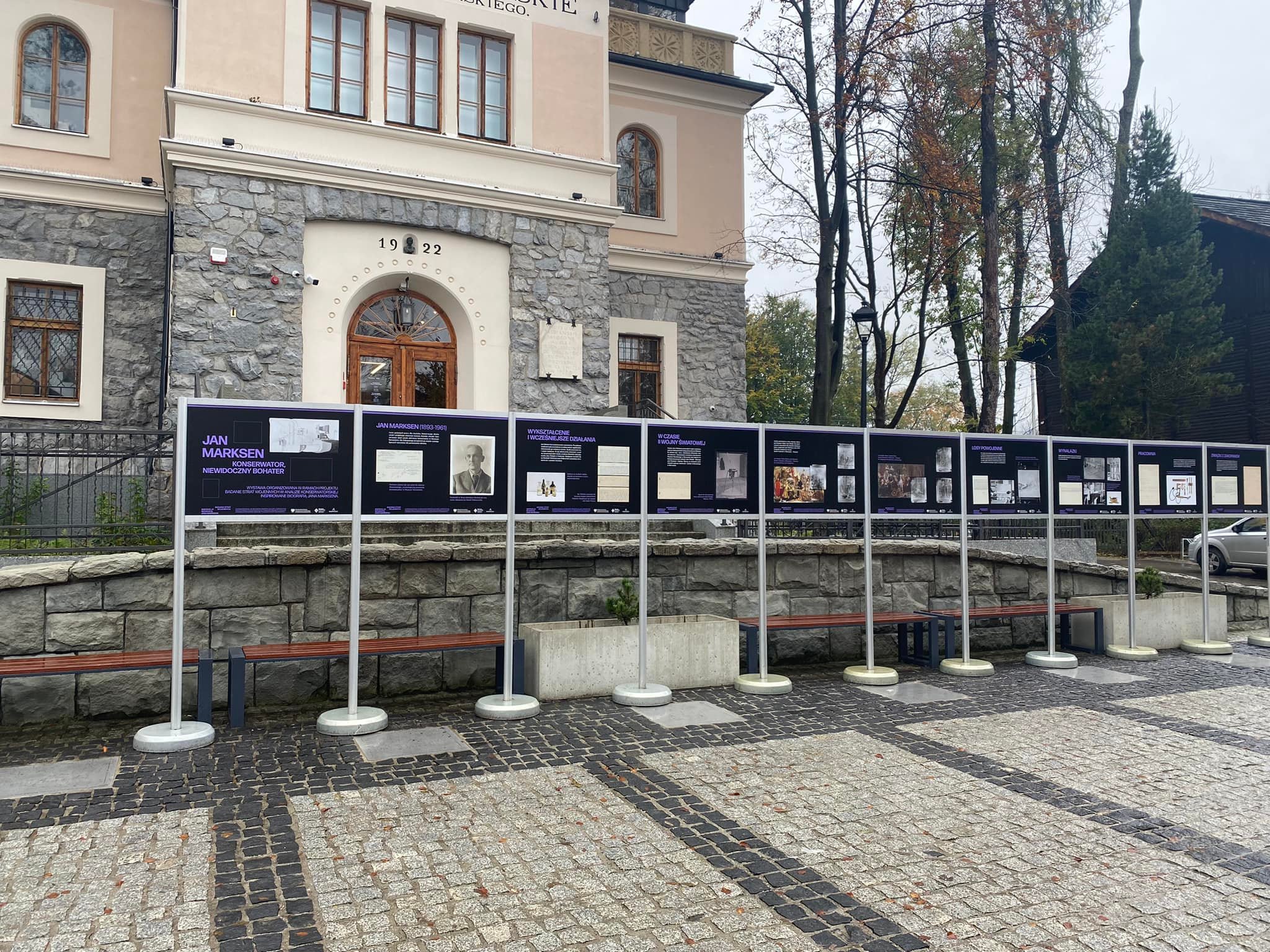 Konferencja i wystawa plenerowa na temat badania polskich strat wojennych