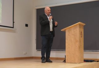 Noc Muzeów z kozicą w tle