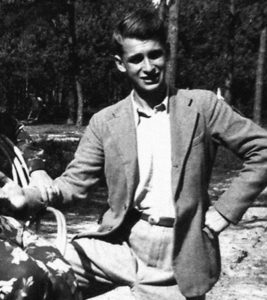 Krzysztof Kamil Baczyński w połowie lat 30., z archiwum Marty Wnyki